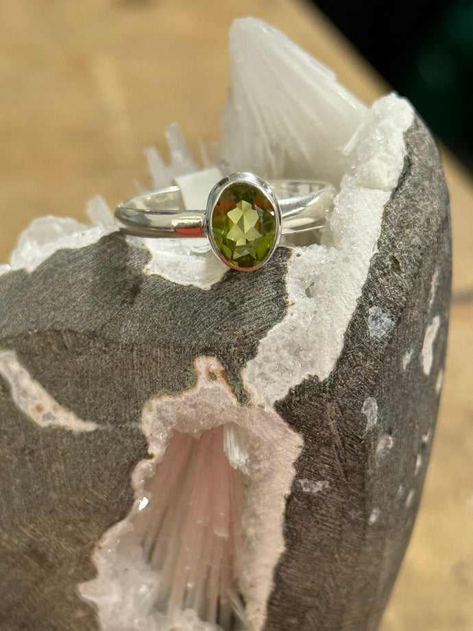 Peridot Ring Size 10