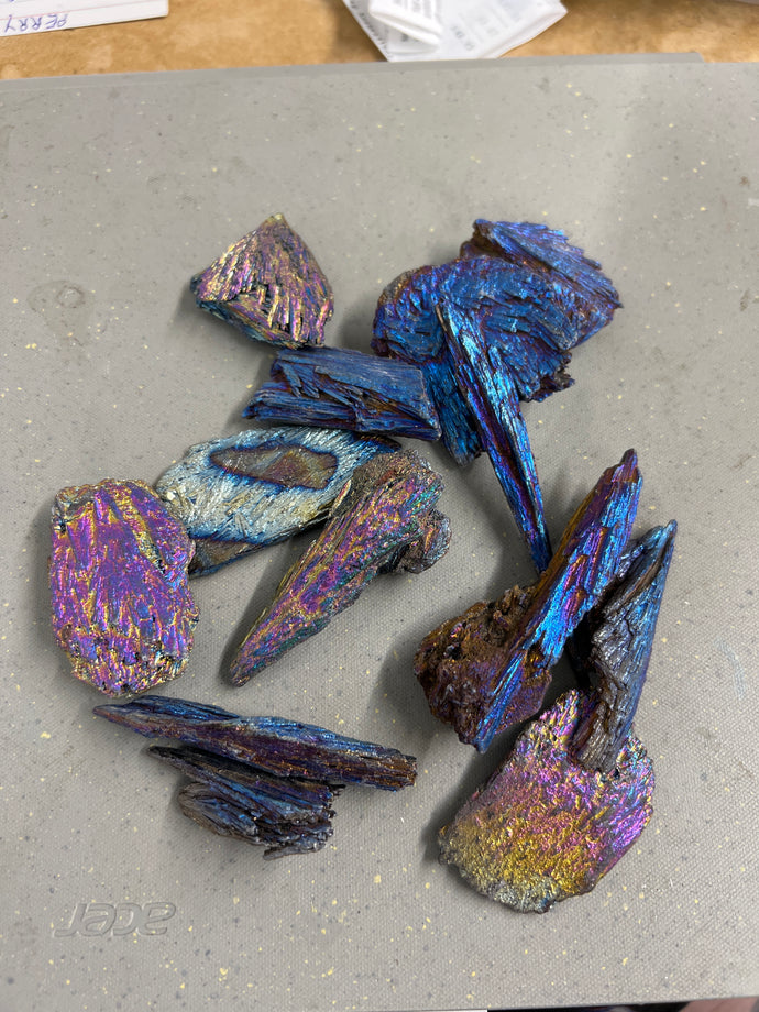 Aura Kyanite, Raw