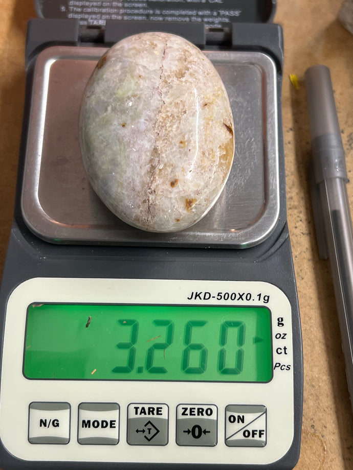 Hackmanite, Palm (3)