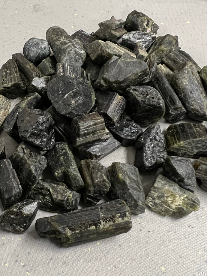 Green Tourmaline (Dark) (Verdelite), Raw