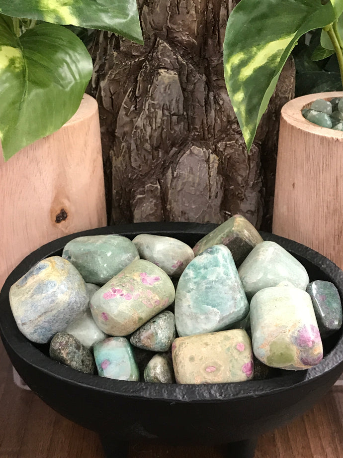 Ruby in Fushchite, Small Bag (2-3 Pieces)