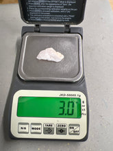 Tugtupite, Raw