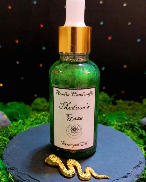 Medusa's Gaze Strength Oil