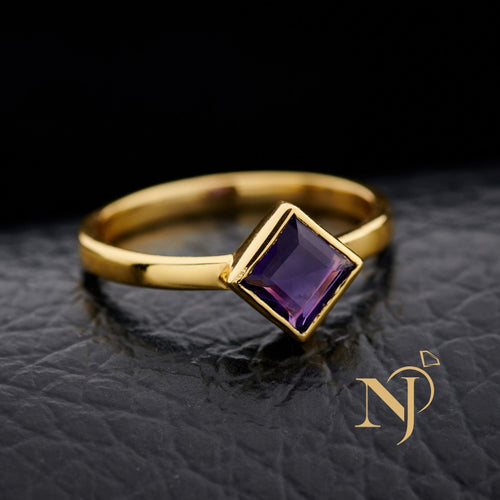 Gold Square Amethyst Ring Size 4