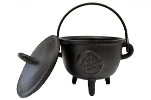 Triquetra Cast iron Cauldron with Lid