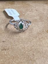 Emerald Lotus Ring (Size 9)