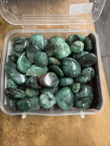 Emerald, Tumbled (AAA)