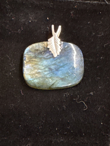 Labradorite Pendent
