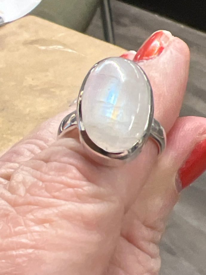 Rainbow Moonstone Size 7