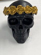 Skull W/Crown of Roses Candle