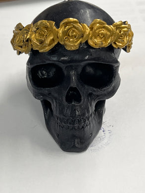 Skull W/Crown of Roses Candle