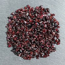 Tumbled Garnet Chips